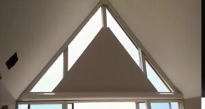 ferestre triunghiulare